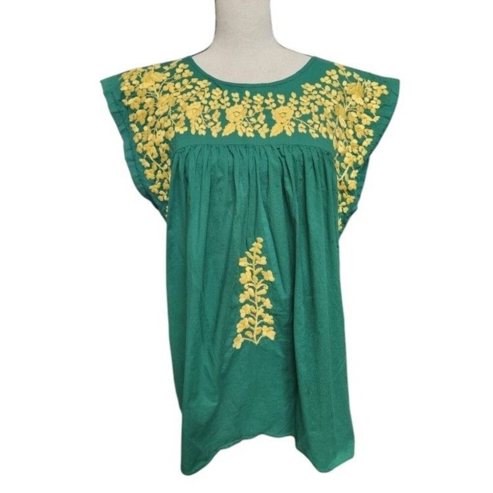 Embroidered Mexican-Style Blouse by Spirit Dress Size Large Baylor Colors